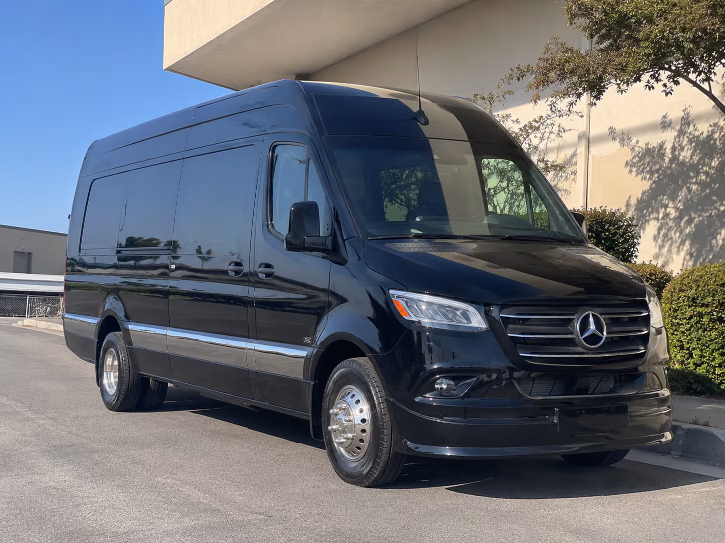 ventura wine tour brewery transportation